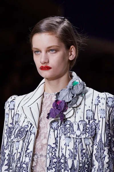 Look 122